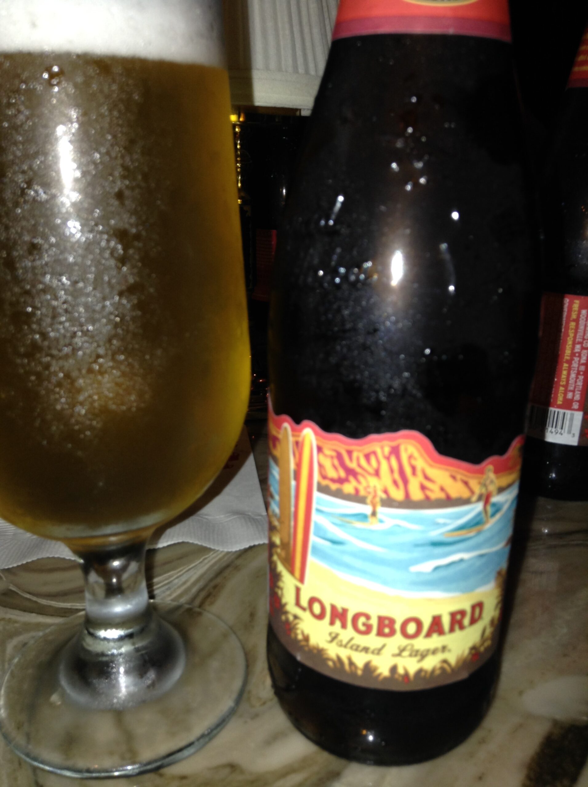 Kona Brewing の Longboard Island Lager